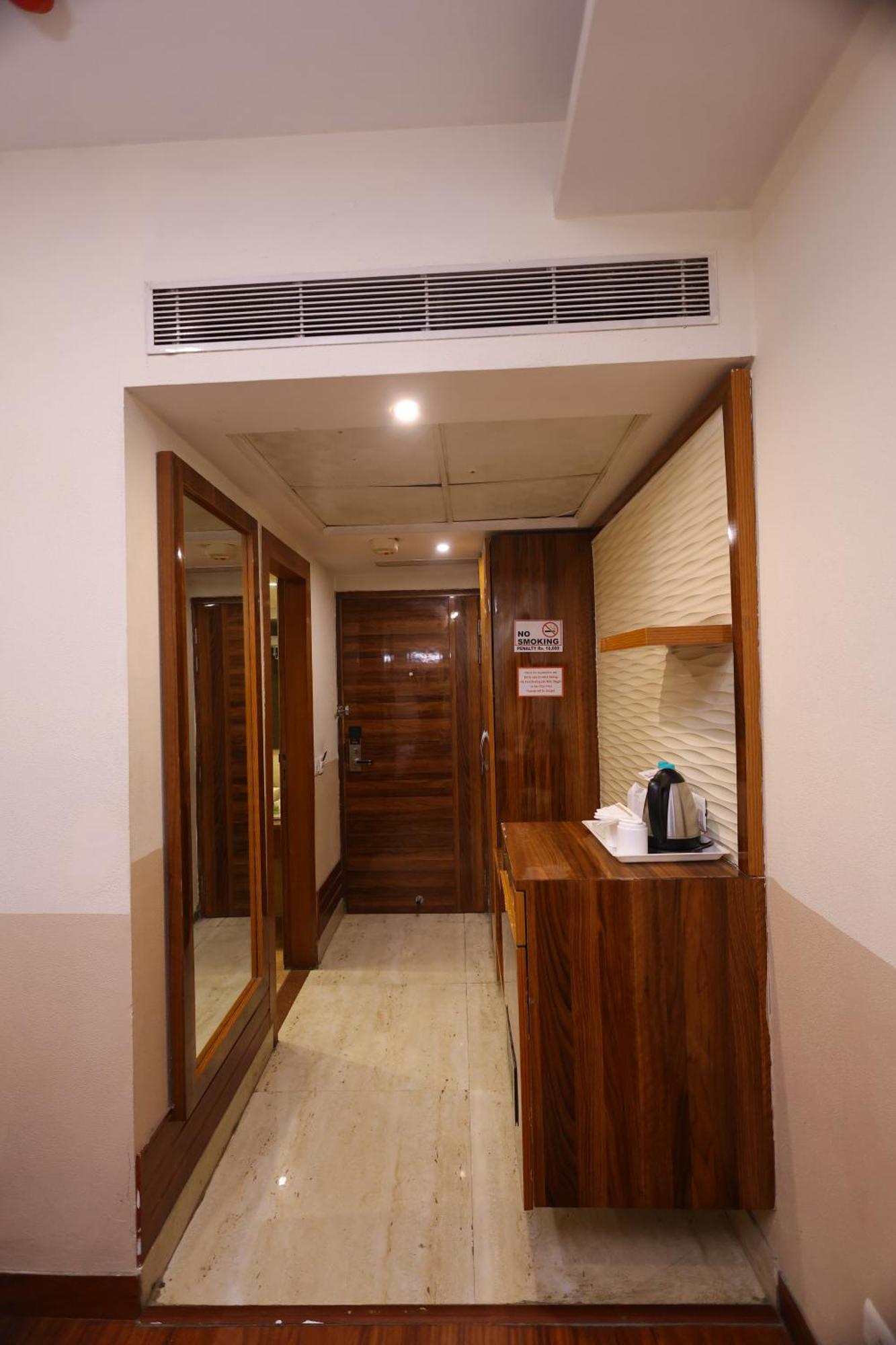 Airport Hotel Ramhan Palace Mahipalpur Νέο Δελχί Εξωτερικό φωτογραφία